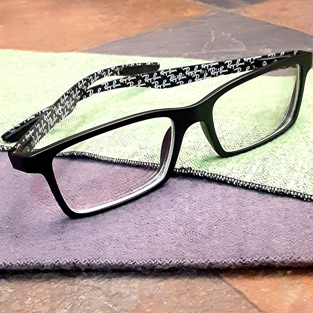 Ray-Ban eyewear